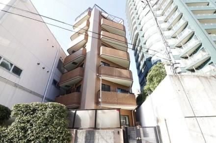 2LDK+S apartment in Tennoji Ward, Osaka - Photo 1