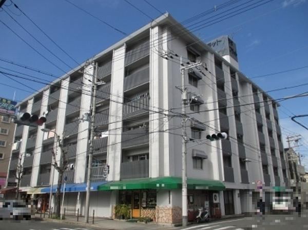 1LDK apartment in Tsurumi Ward, Osaka - Photo 1