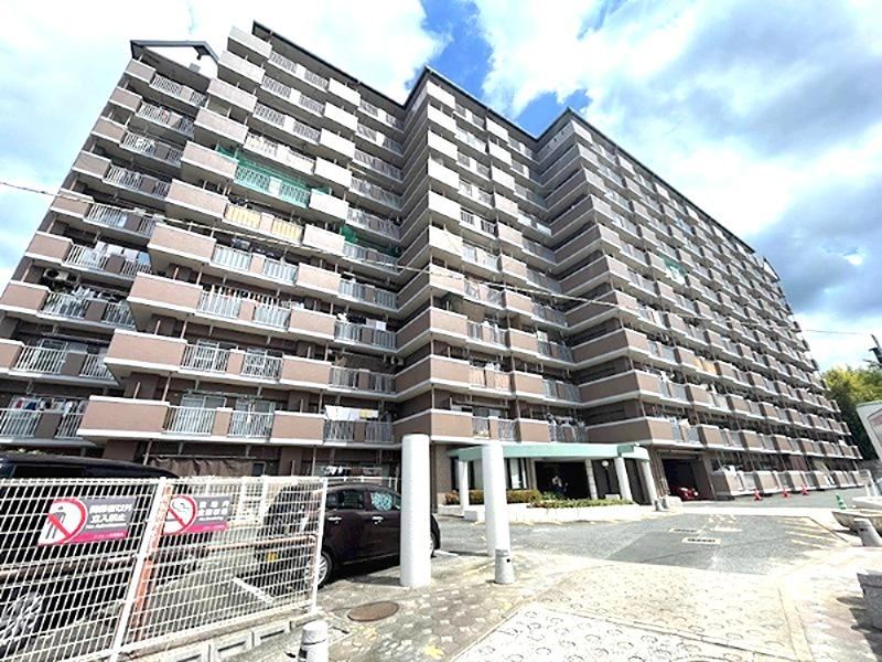 3DK apartment in Yahatanishi Ward, Kitakyushu, Fukuoka - Photo 1