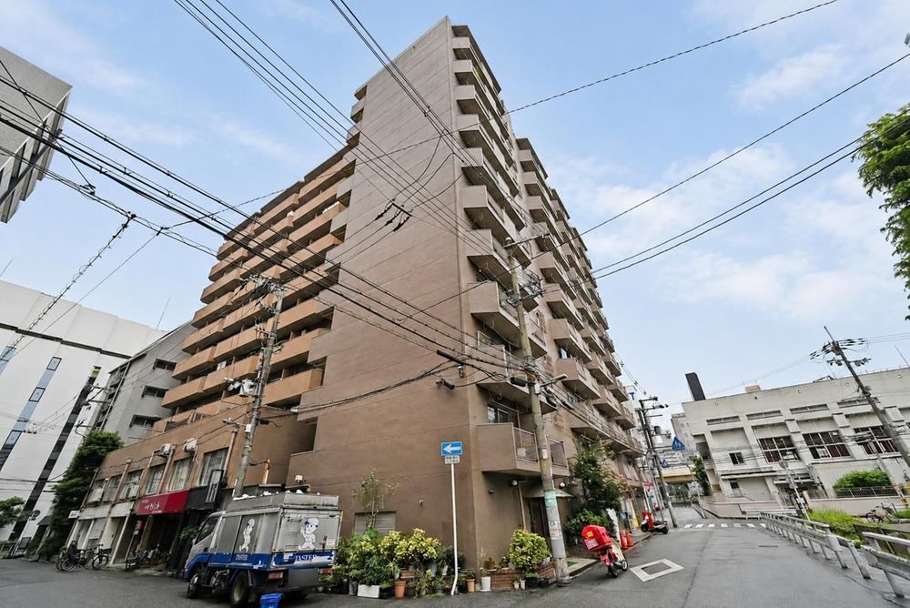 3DK apartment in Kita Ward, Osaka - Photo 1