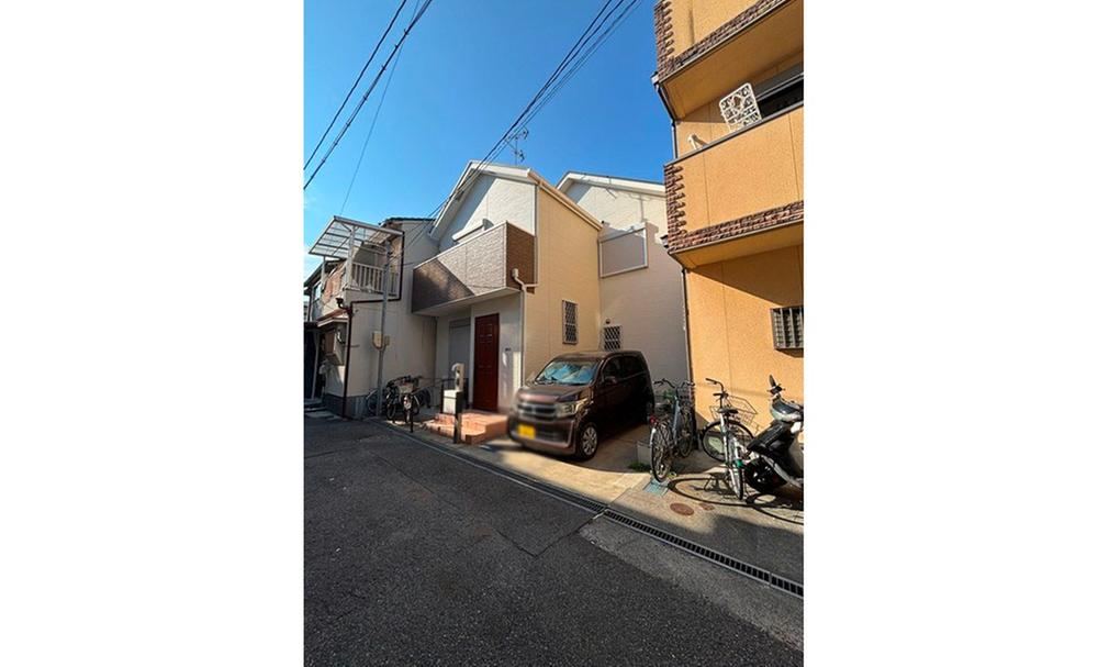 4LDK house in Amagasaki, Hyogo - Photo 1