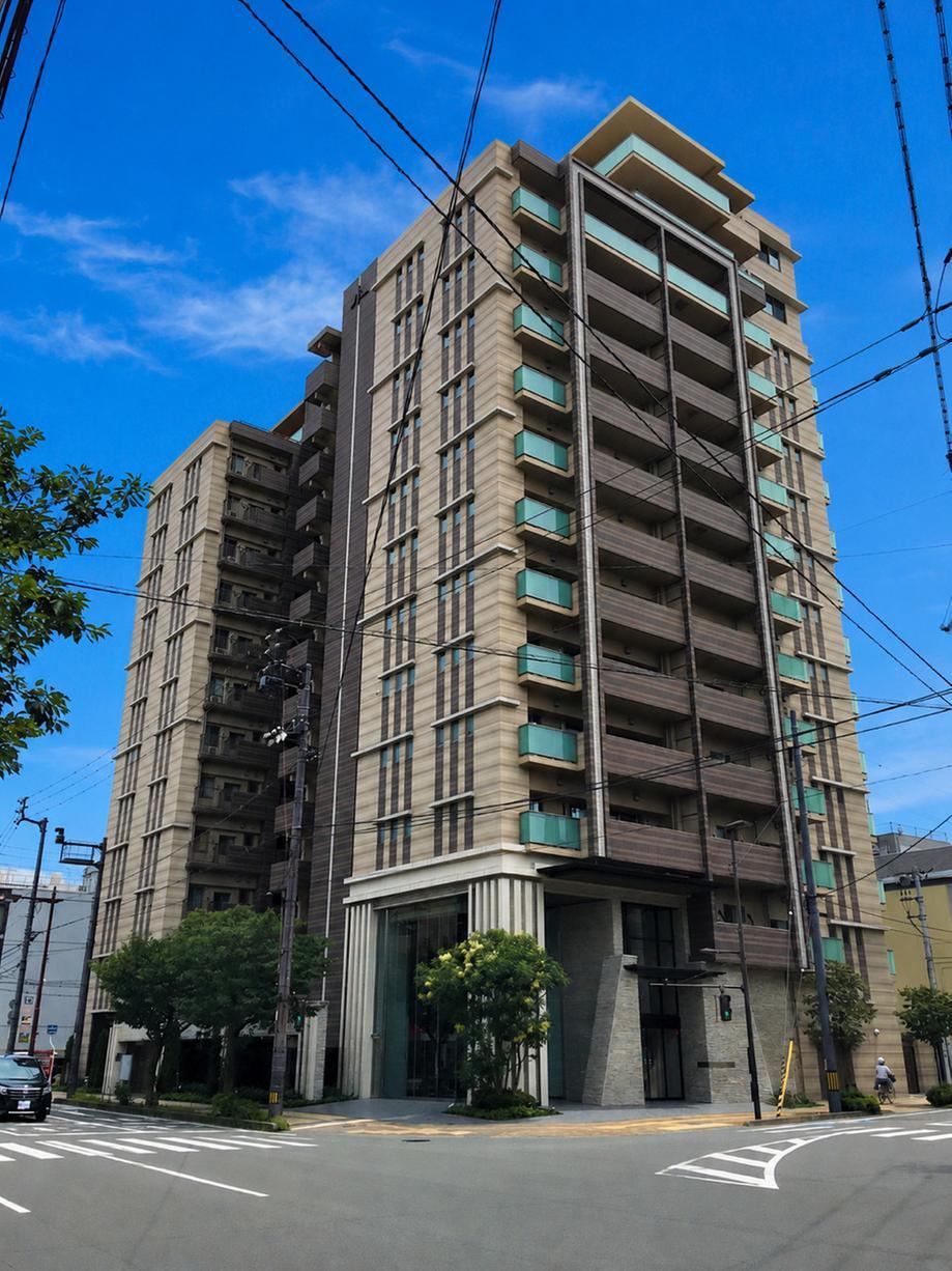 3LDK apartment in Matsuyama, Ehime - Photo 1