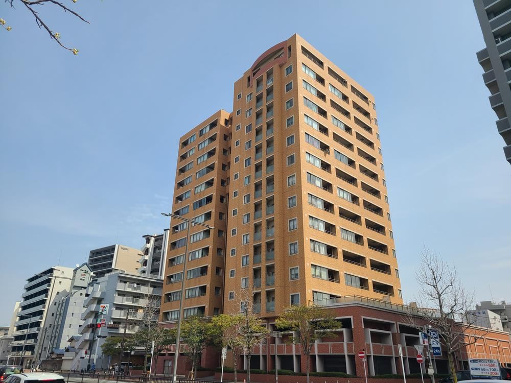 2LDK apartment in Hakata Ward, Fukuoka - Photo 1