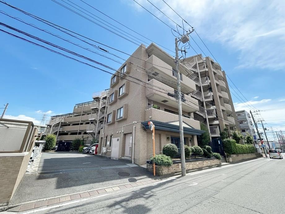 4LDK apartment in Tsurumi Ward, Yokohama, Kanagawa - Photo 1