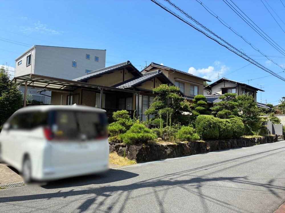 6LDK house in Soja, Okayama - Photo 1