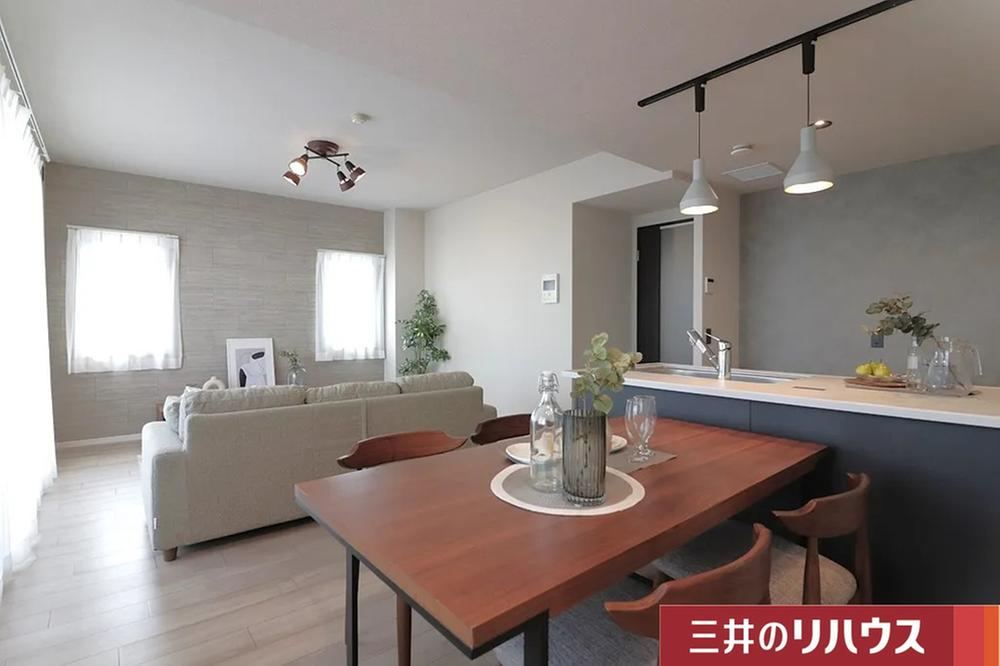 4LDK apartment in Takarazuka, Hyogo - Photo 1