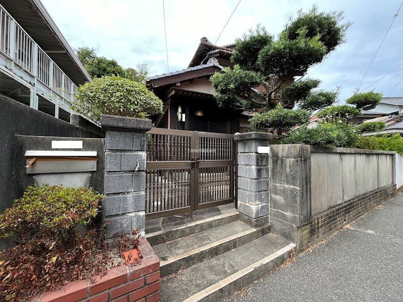 5DK house in Shimonoseki, Yamaguchi - Photo 1