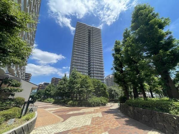 2LDK apartment in Saiwai Ward, Kawasaki, Kanagawa - Photo 1