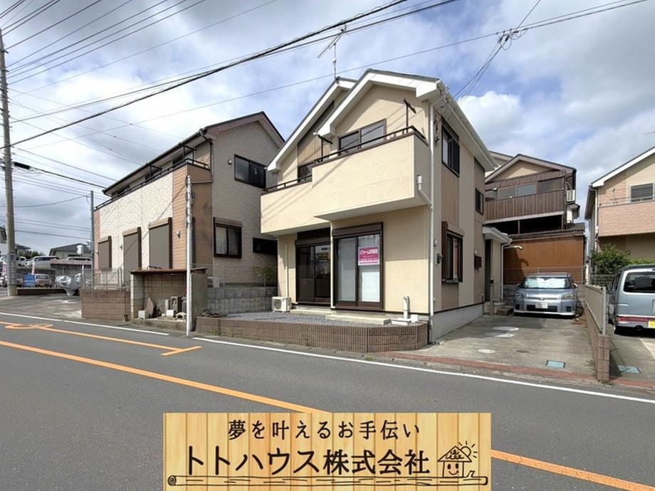 4LDK house in Honjo, Saitama - Photo 1