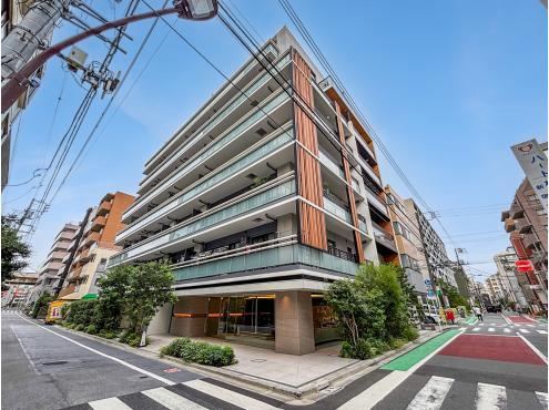 1LDK apartment in Shinjuku Ward, Tokyo - Photo 1