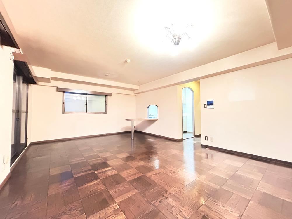 2LDK apartment in Nishi Ward, Yokohama, Kanagawa - Photo 1