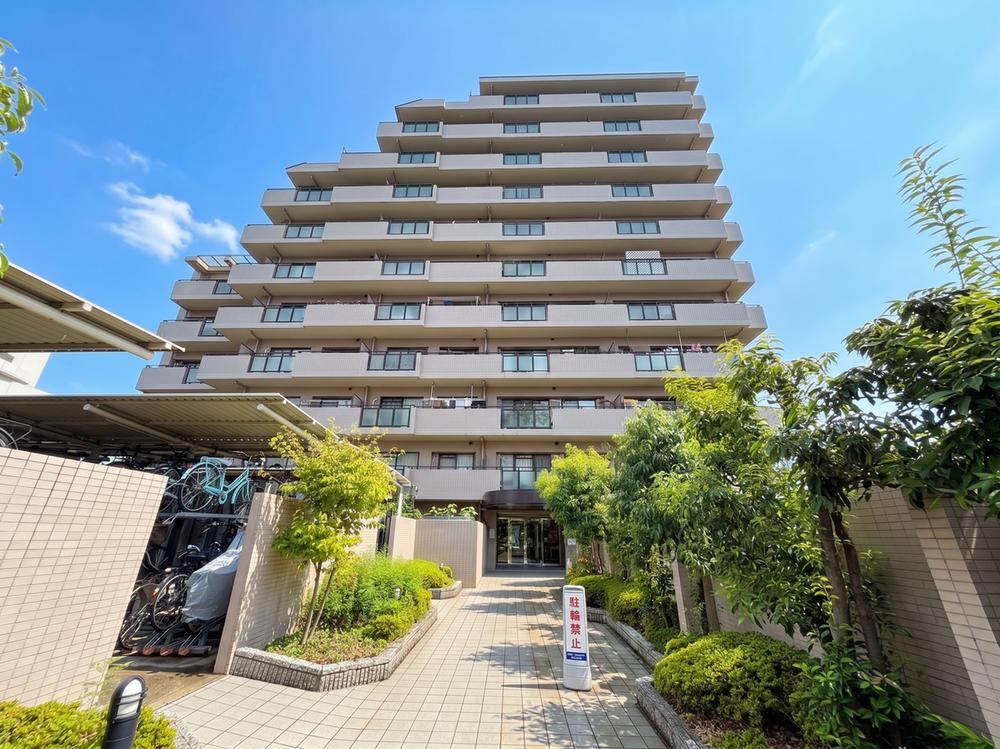 3DK apartment in Moriguchi, Osaka - Photo 1
