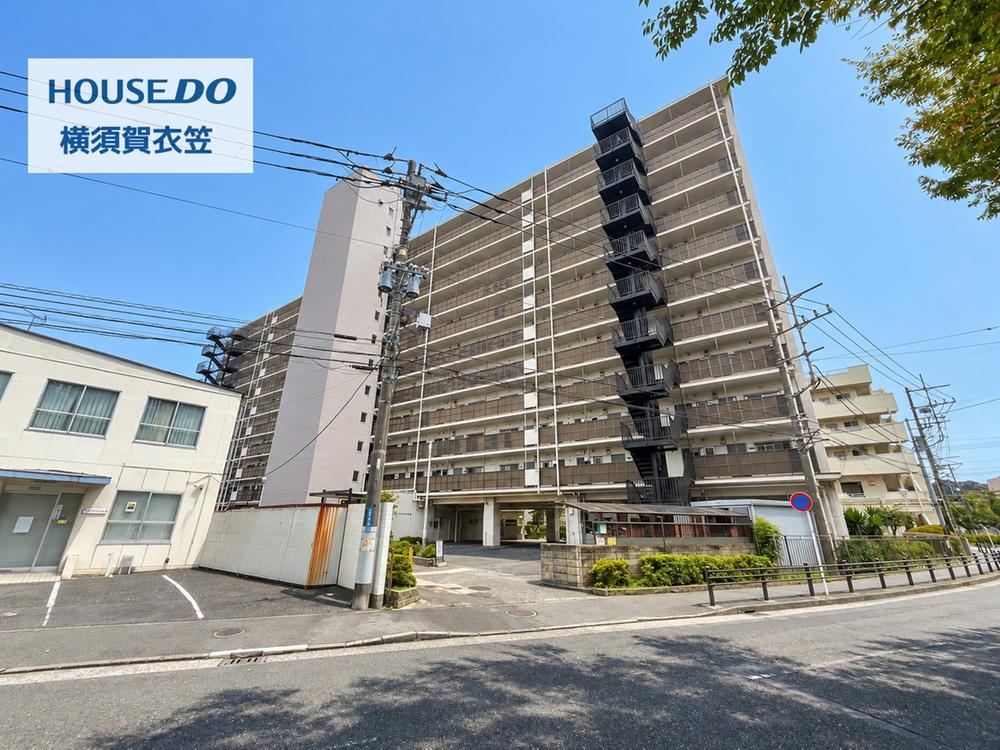 3LDK apartment in Yokosuka, Kanagawa - Photo 1