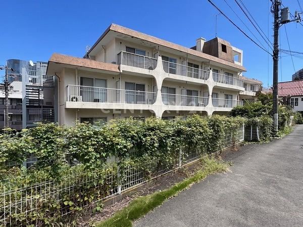 1LDK apartment in Minato Ward, Tokyo - Photo 1