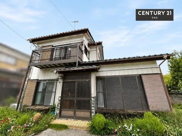 4LDK house in Ushiku, Ibaraki - Photo 1
