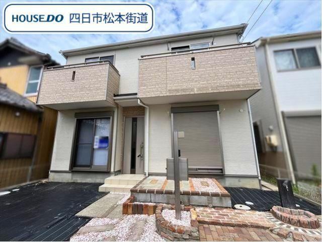 4LDK house in Yokkaichi, Mie - Photo 1