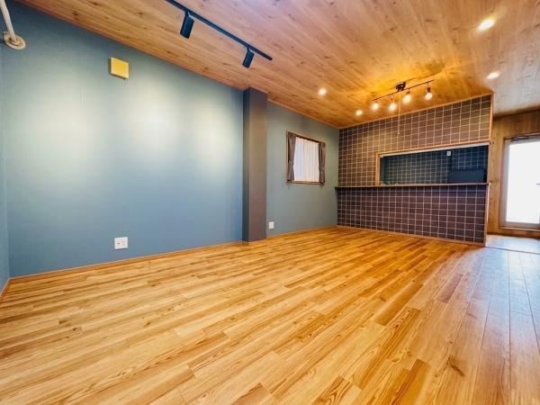 3LDK+S house in Higashiyodogawa Ward, Osaka - Photo 1