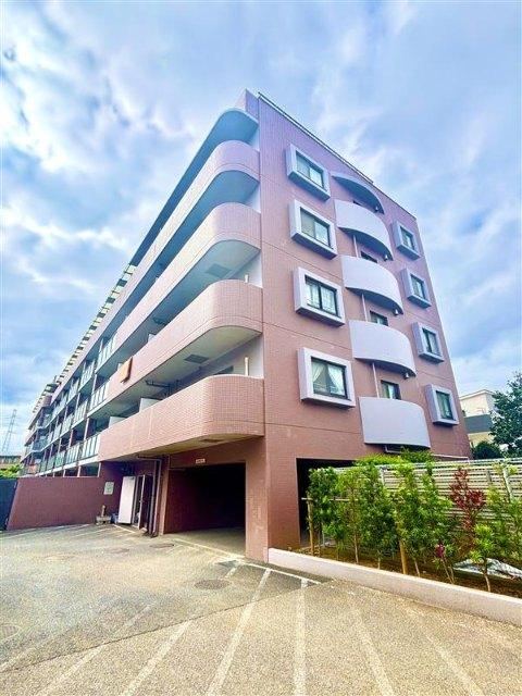 2LDK apartment in Kamagaya, Chiba - Photo 1
