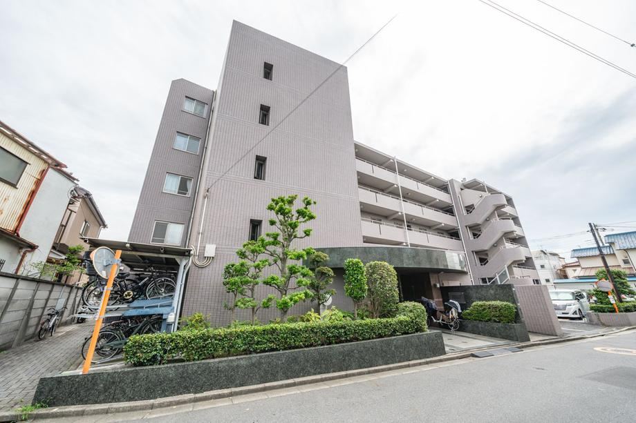 2LDK apartment in Edogawa Ward, Tokyo - Photo 1