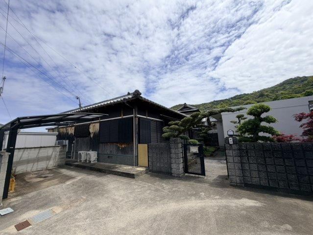 6DK house in Wakayama, Wakayama - Photo 1