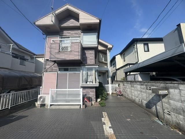 4LDK house in Tsurugashima, Saitama - Photo 1