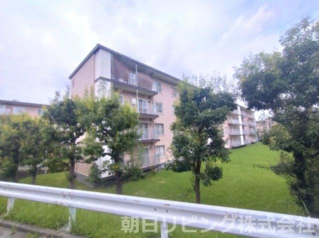 2LDK apartment in Minami Ward, Sagamihara, Kanagawa - Photo 1