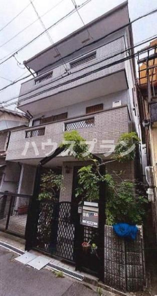 5LDK house in Neyagawa, Osaka - Photo 1