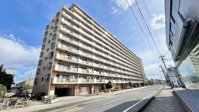 3LDK apartment in Koshigaya, Saitama - Photo 1
