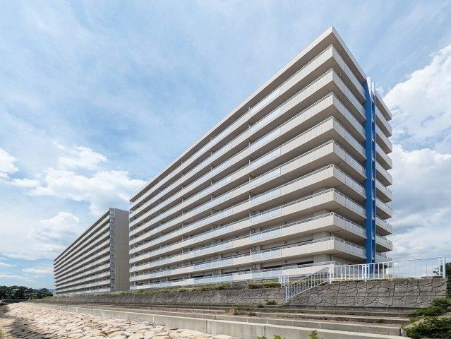 3LDK apartment in Ashiya, Hyogo - Photo 1