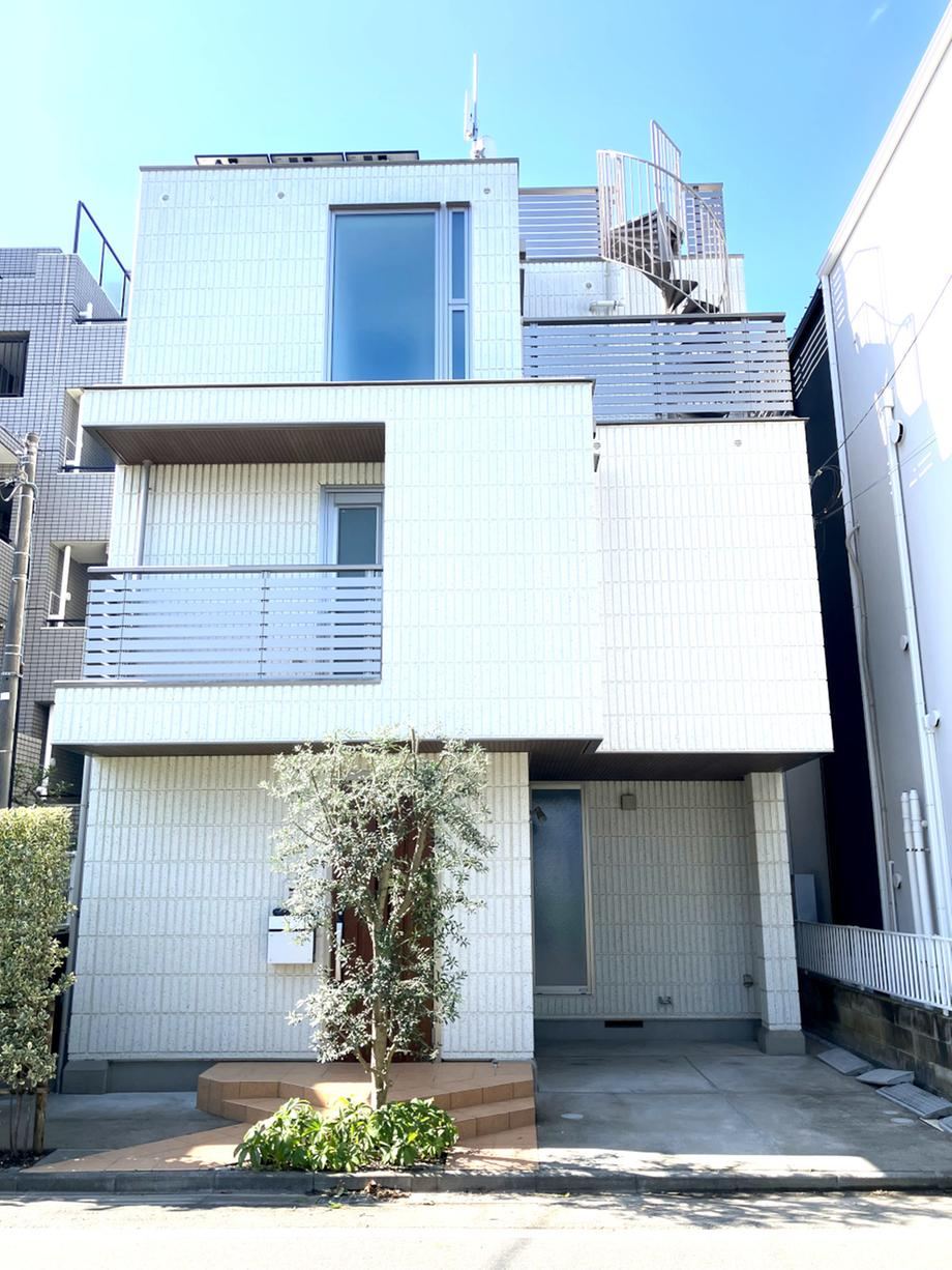3LDK house in Kunitachi, Tokyo - Photo 1