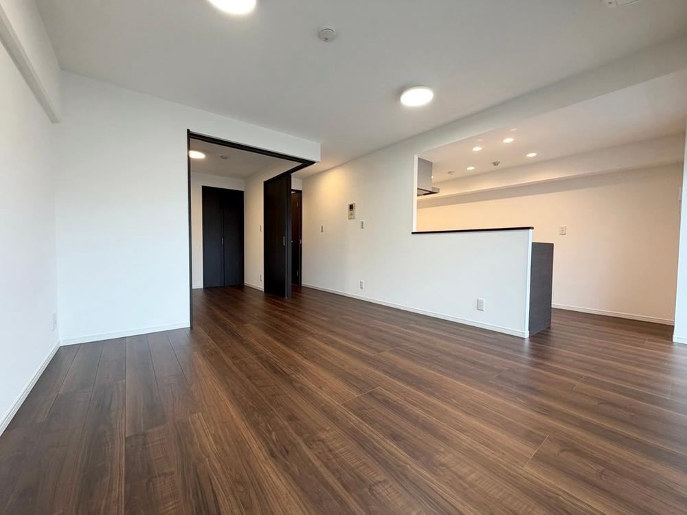 3LDK apartment in Koto Ward, Tokyo - Photo 1