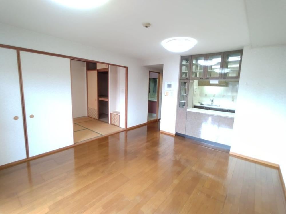 3LDK apartment in Wakaba Ward, Chiba - Photo 1