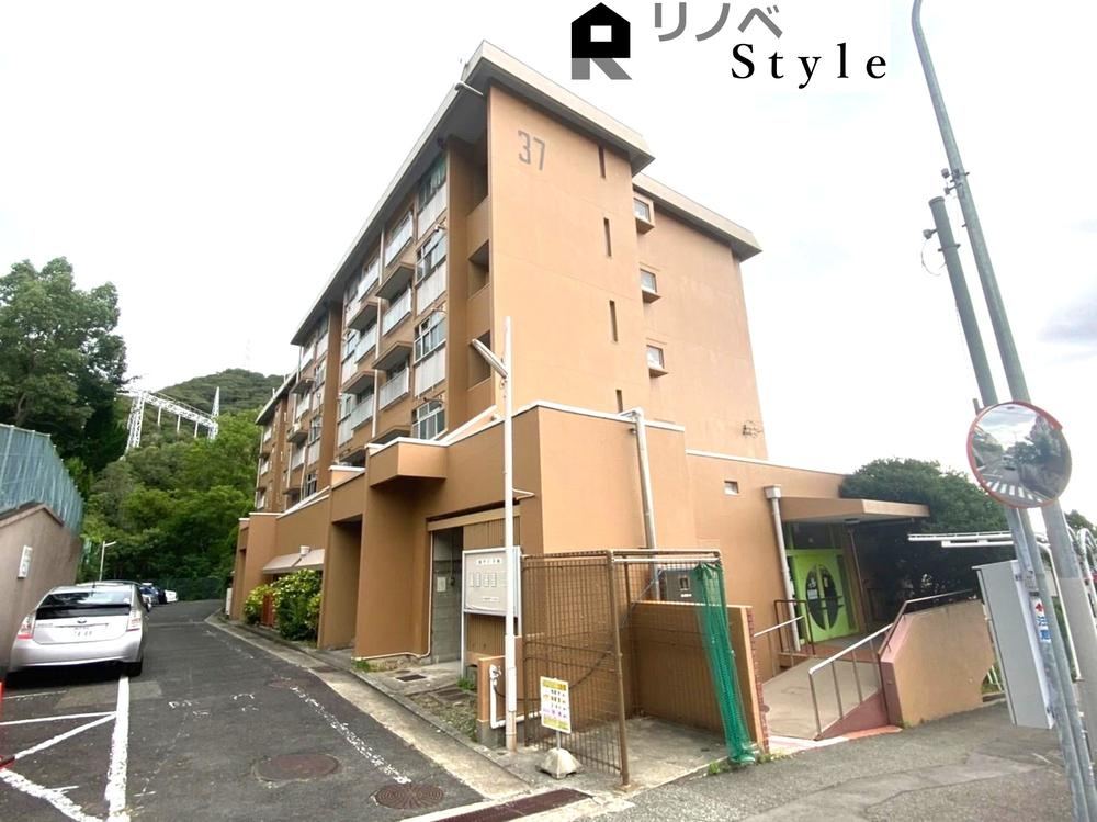 3LDK apartment in Nada Ward, Kobe, Hyogo - Photo 1
