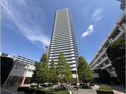 2LDK apartment in Kanagawa Ward, Yokohama, Kanagawa - Photo 1