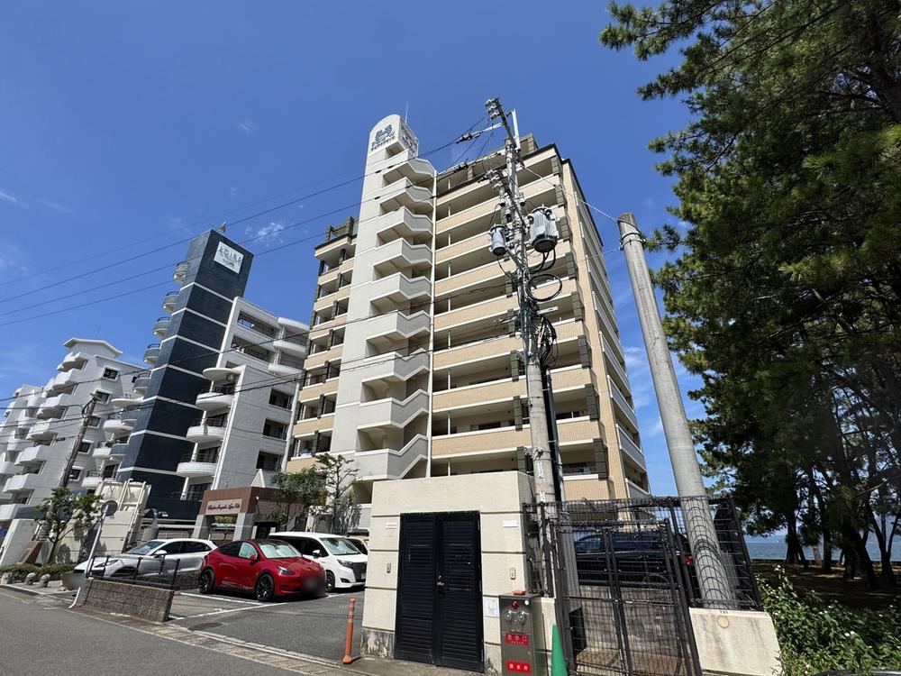4LDK apartment in Nishi Ward, Fukuoka - Photo 1