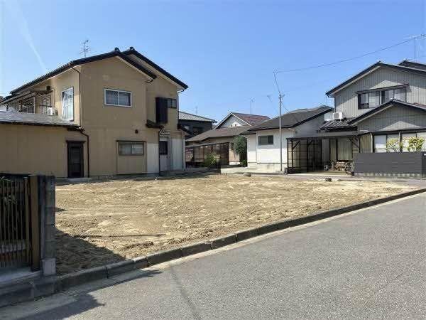 215 m² land in Nishi Ward, Niigata - Photo 1