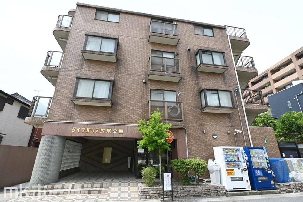 2LDK apartment in Ichikawa, Chiba - Photo 1
