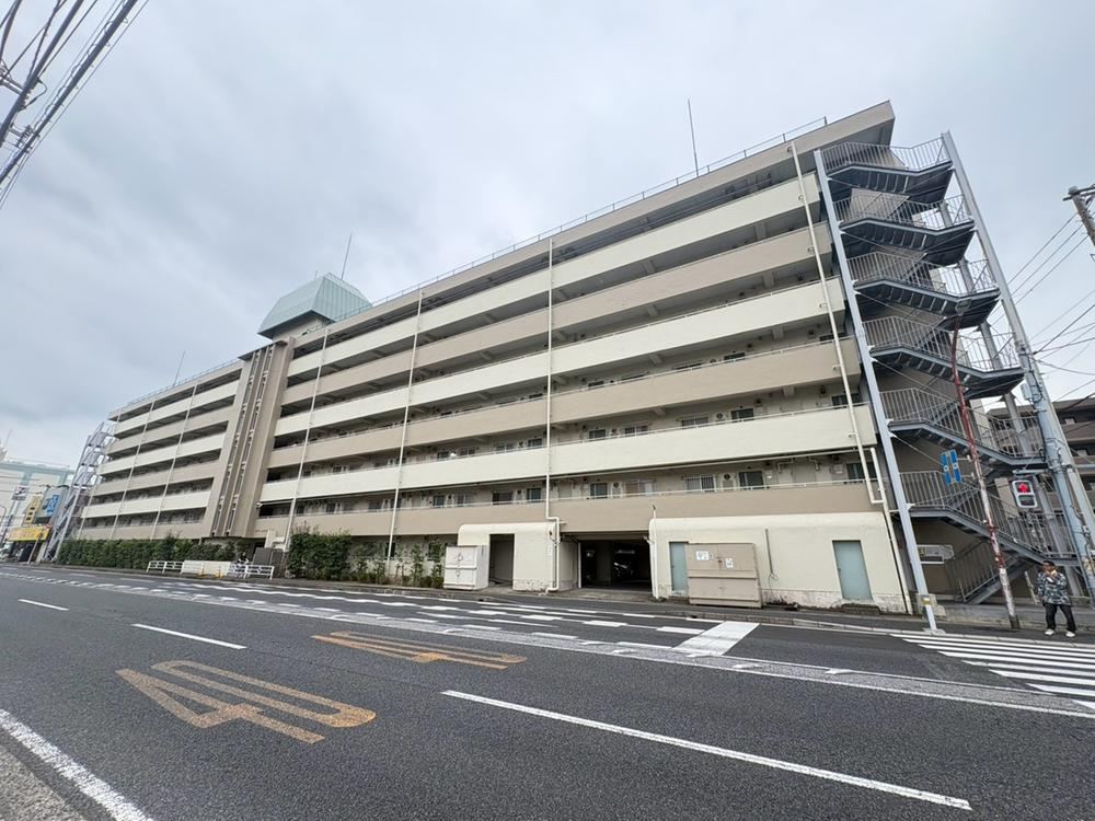 2LDK apartment in Ichikawa, Chiba - Photo 1