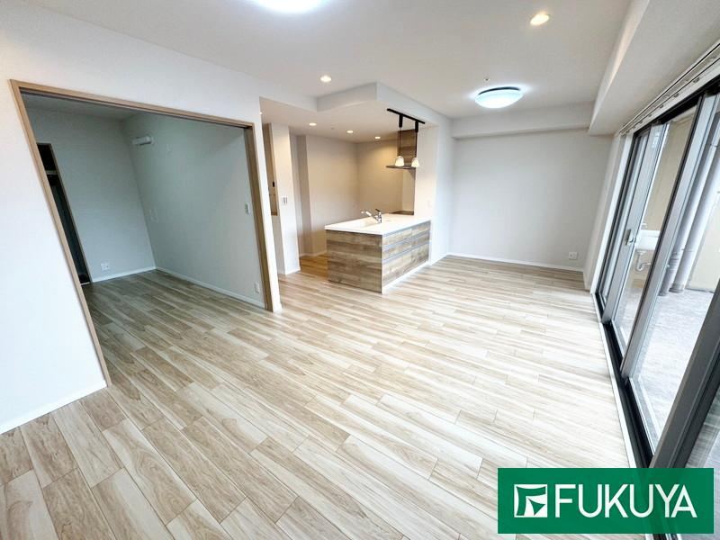 3LDK apartment in Hirakata, Osaka - Photo 1