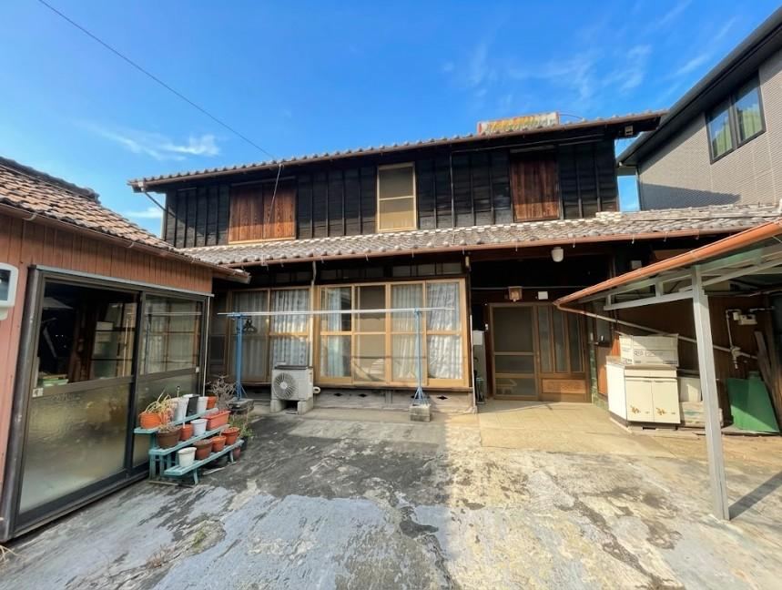 10DK+2S house in Tokoname, Aichi - Photo 1