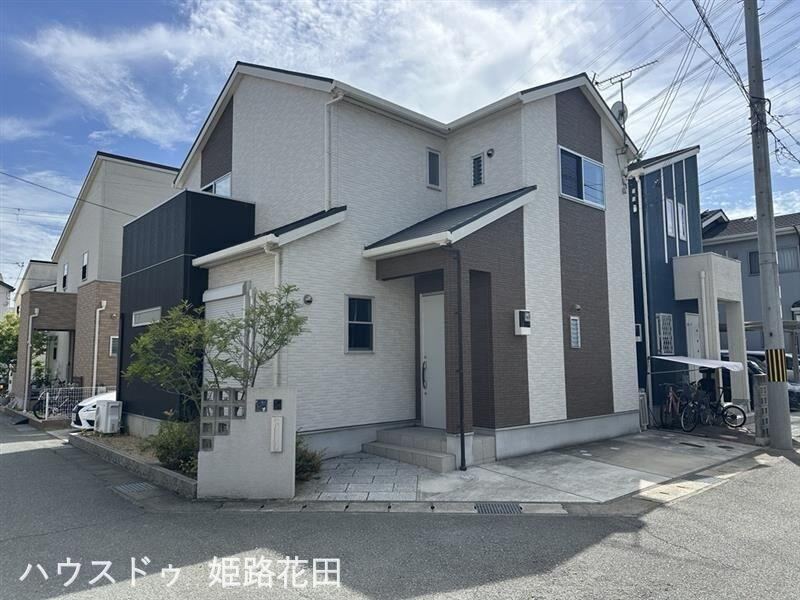 4LDK house in Himeji, Hyogo - Photo 1