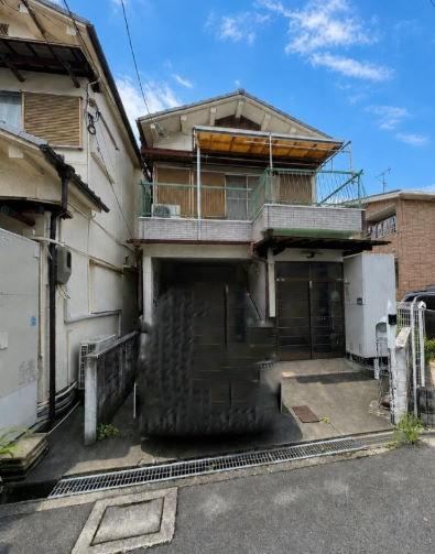 4LDK house in Kadoma, Osaka - Photo 1