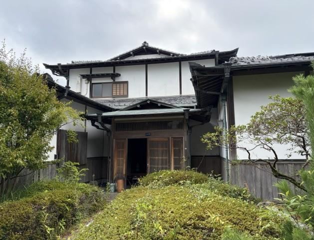 8LDK house in Sasebo, Nagasaki - Photo 1