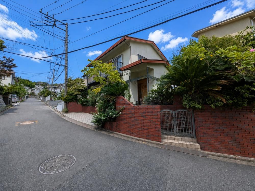 5LDK+S house in Kamakura, Kanagawa - Photo 1