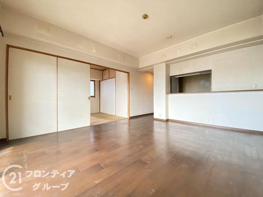 3LDK apartment in Himeji, Hyogo - Photo 1