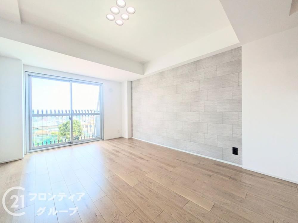 3LDK apartment in Chuo Ward, Kobe, Hyogo - Photo 1