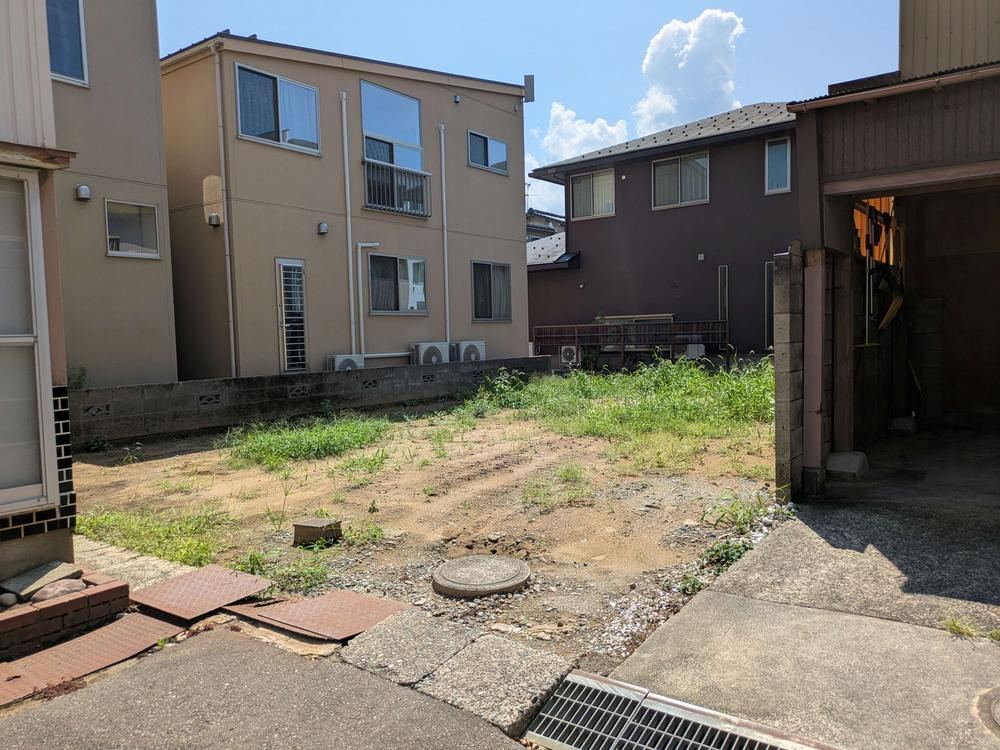 113 m² land in Kanazawa, Ishikawa - Photo 1