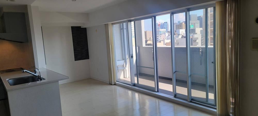 3LDK apartment in Nishi Ward, Osaka - Photo 1