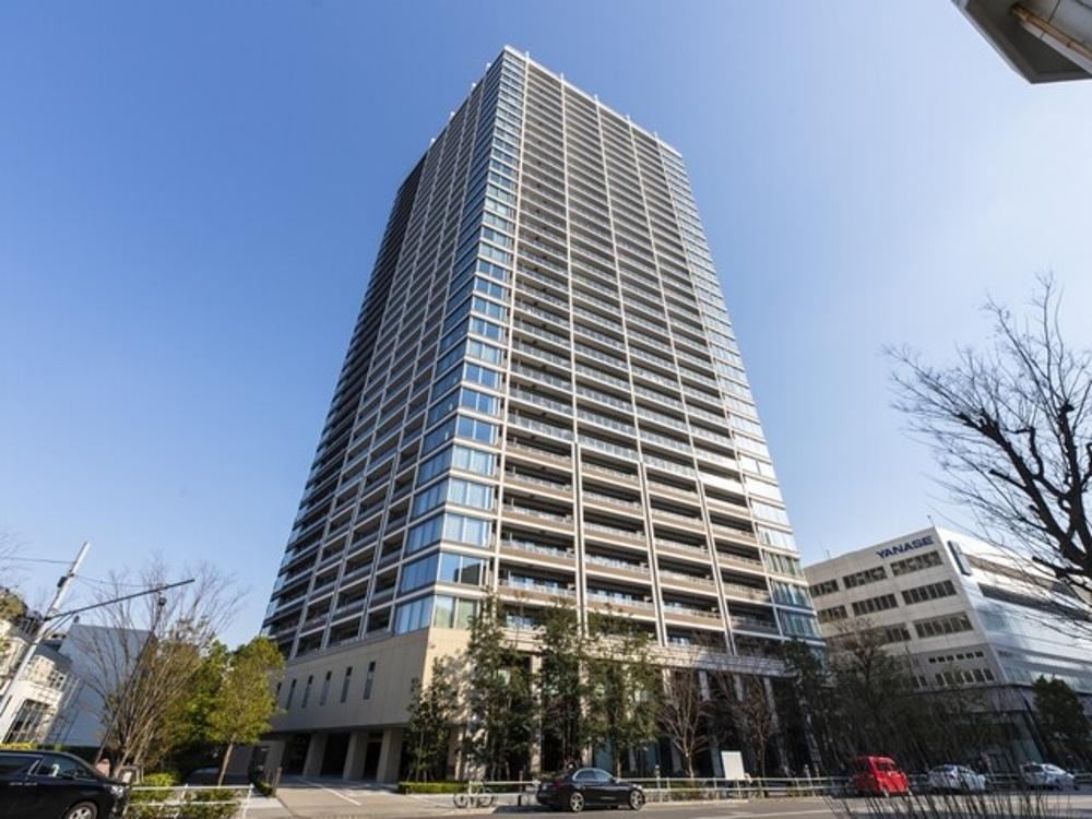 1LDK apartment in Minato Ward, Tokyo - Photo 1
