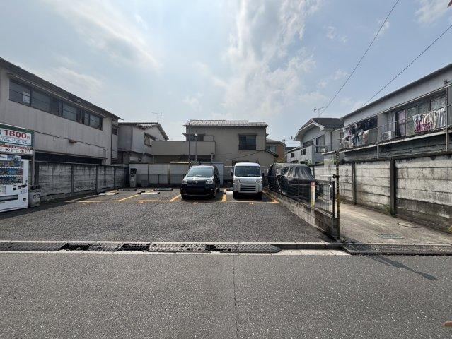 186 m² land in Shinjuku Ward, Tokyo - Photo 1